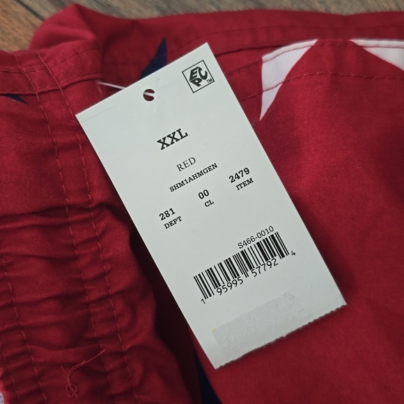 Walnut & 39th - Men's 7 " Star Swim Trunk - Red - Picture 4 of 5